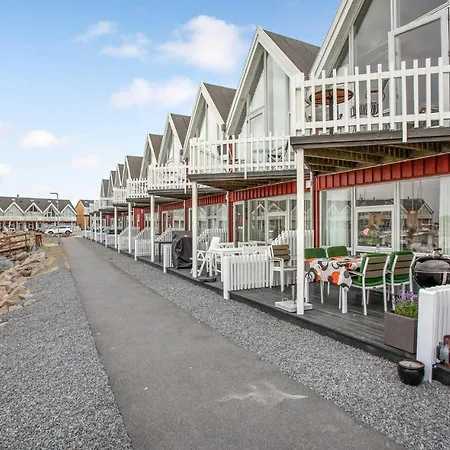 Holiday home Awesome In With Harbor View Hasle